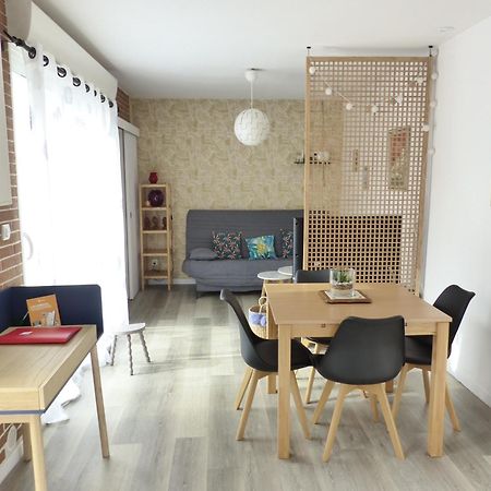 La Petite Maison Tahet, 2 Pers Avec Terrasse Basse-Indre 外观 照片
