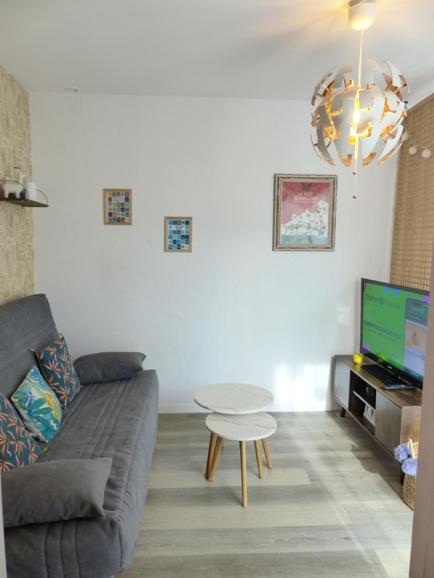 La Petite Maison Tahet, 2 Pers Avec Terrasse Basse-Indre 外观 照片